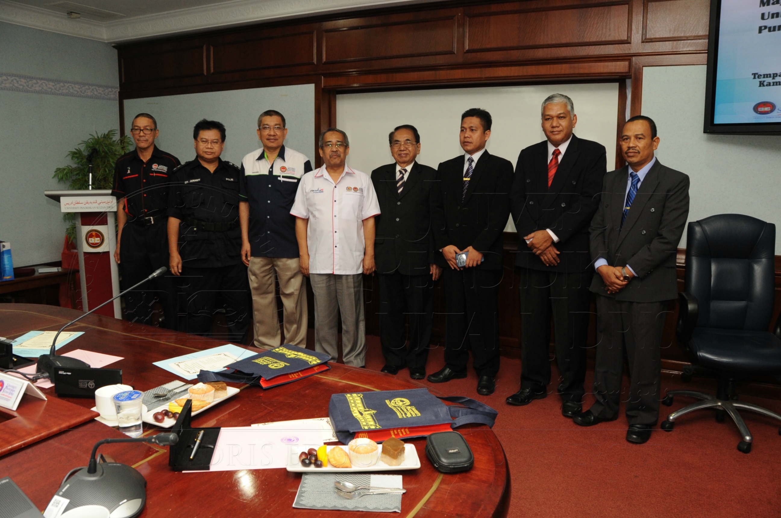 PRO16 6 Mou HAS 7984